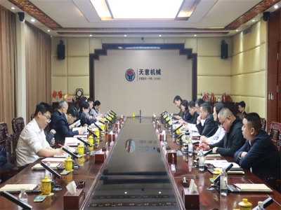 山东金融监管局一级巡视员于雷调研天意机械